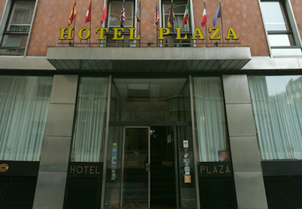 hotel plaza esterno